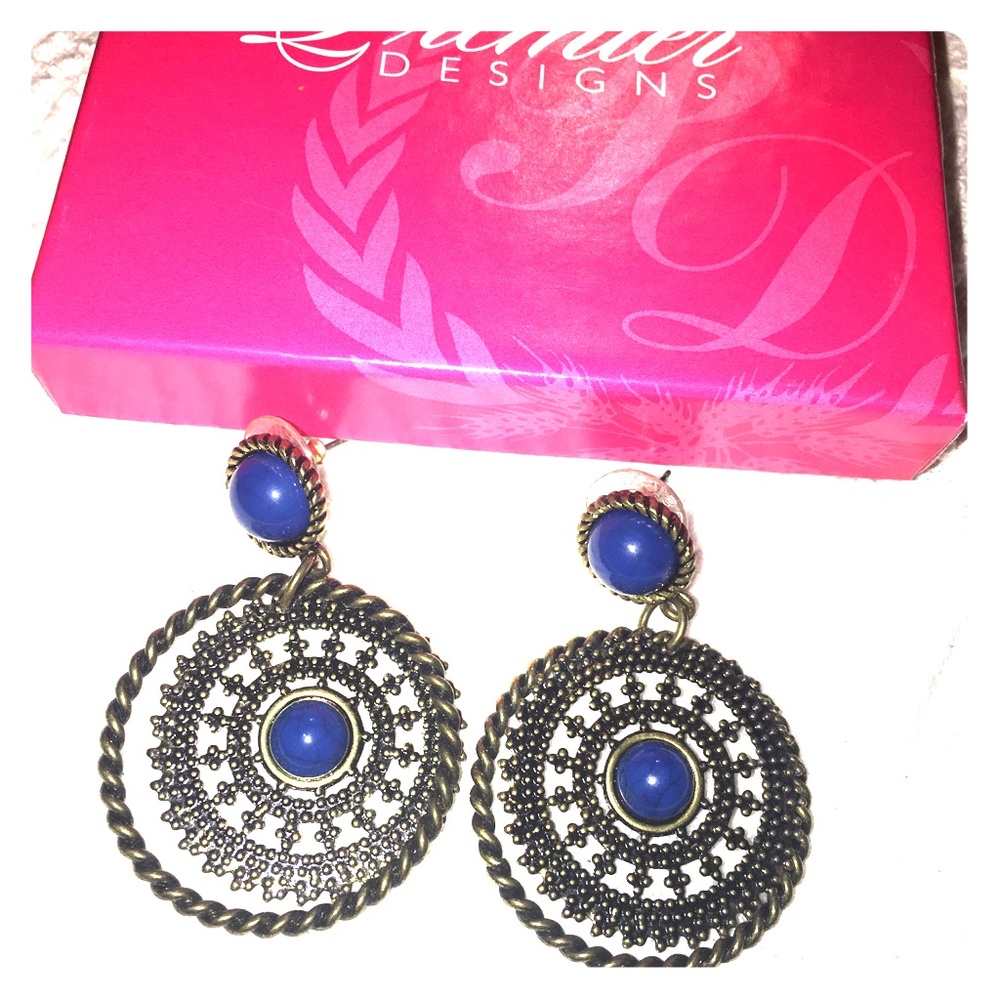 Premier Designs earrings